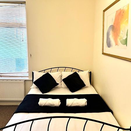 Aldgate Holiday Rooms London Ngoại thất bức ảnh