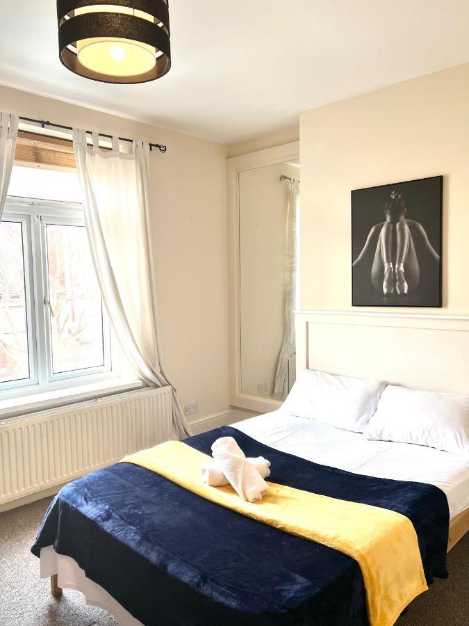 Aldgate Holiday Rooms London Ngoại thất bức ảnh