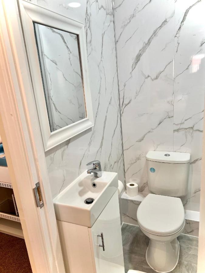 Aldgate Holiday Rooms London Ngoại thất bức ảnh